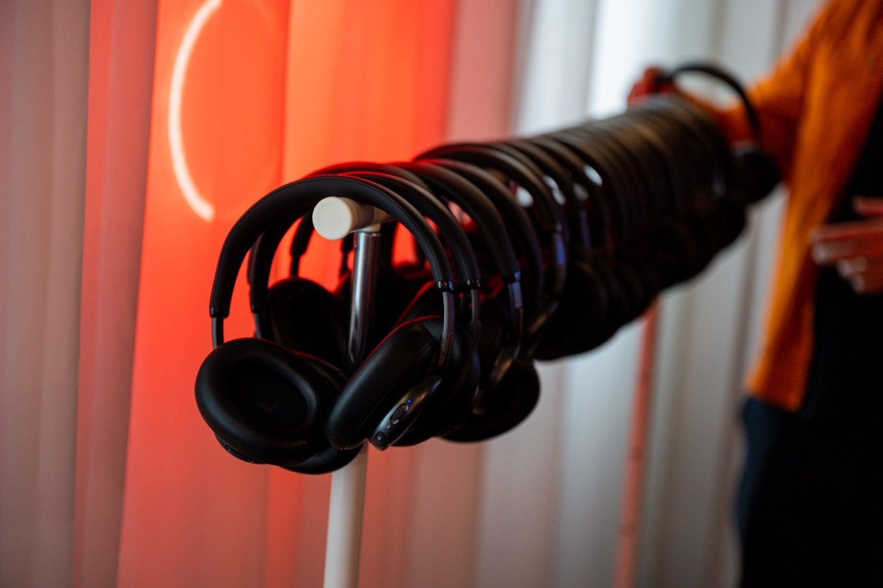 Harman-JBL-fair-concept-11