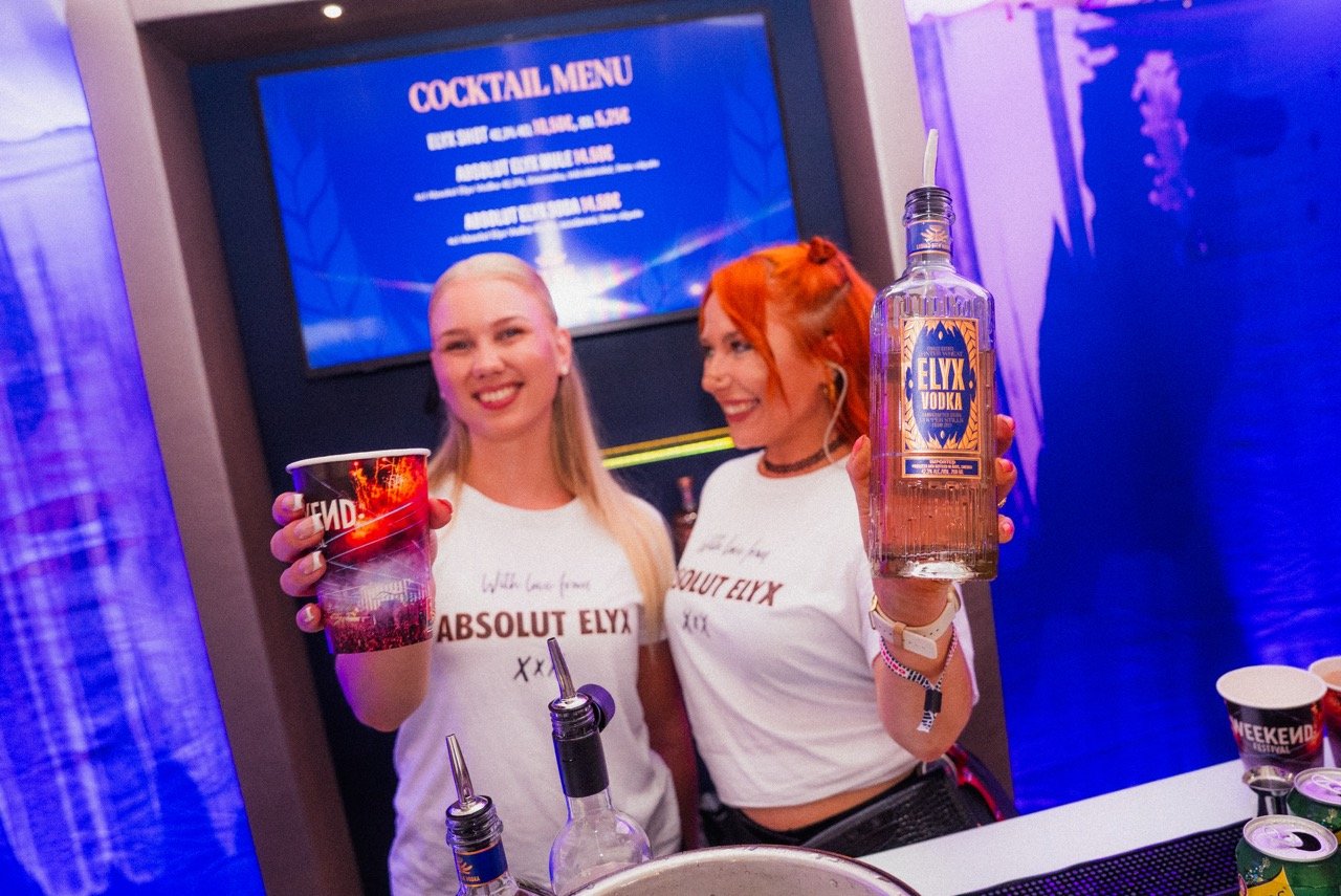 WaveCrest-Pernod Ricard-Absolut-Brand Activation-Festivals-1-5