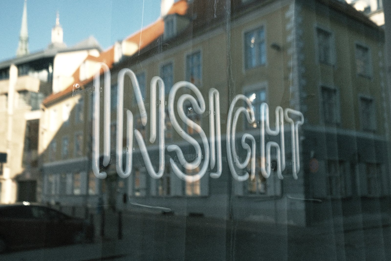 where-insight-becomes-an-edge