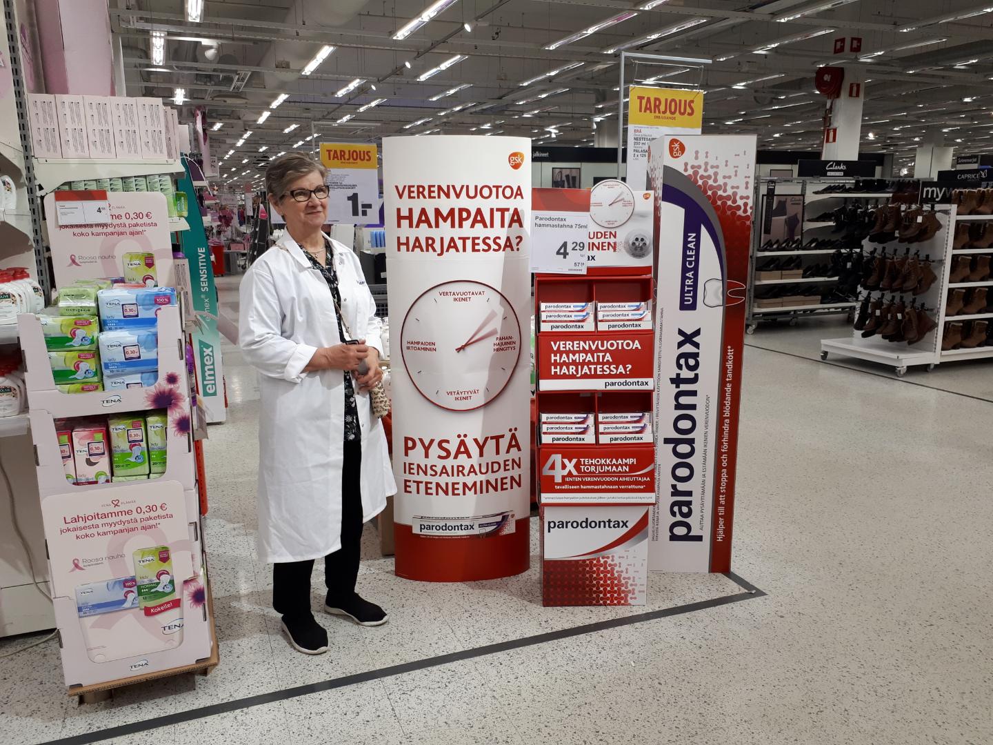 Lisi Lavonen nauttii yhä päivittäistavarakaupan teatterista